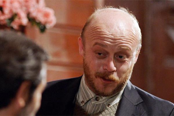 "Ulan stanbul" dizisinde rol alan Beyti Engin 1981 doumlu