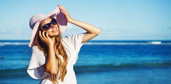 <p><b>Arkadalarnzla telefonu kesmeyin</b></p>    Tatile ktm diye iyerindeki arkadalarnzla iletiimi kesmeyin, sosyal ilikileri koparmayn. Tatilde arkadalk ilikilerinden uzaklamak "hayat emberi" diye ifade edilen emberin dna kmak, kiinin kendini sorgulamasna neden olabilir. "Acaba ben bu hayatta ne yapyorum" diye dncelere kaplan kiide anksiyete belirebilir.