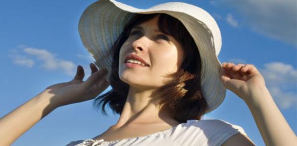 <p><b>Hedeflerinizi gznzde canlandrn</b></p>    leriye ynelik hedeflerinizin olmas ve tatilde bu hedefleri sakin kafa ile gznzde canlandrmanz, tatil sonras size k tutacak bir unsur. Hal byle olunca tatilde dertleri, skntlar, cannz skan olaylar deil de hedeflerinizi gznzn nne getirin, hayalinizde canlandrn. Hayaller ve hedefler arya kalmad, potansiyelinizi ok da amad srece size yardmc olacak. Aksi halde tatilde gemite yaadnz can skc olaylar veya size sknt veren kiileri dndnzde, dnte anksiyeteye yol aabilir.