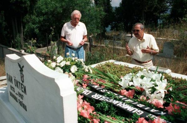 Beikta Kulb'nn eski yneticilerinden an kten, Nakkatepe'deki mezar banda anld.  24/07/2001