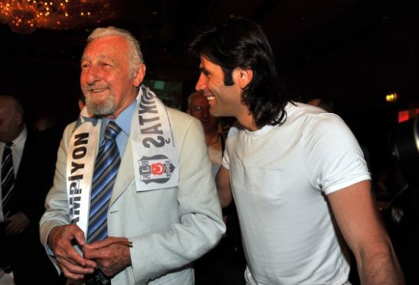 Anadolu Beiktallar Dernei, ampiyonluk kutlamas yapt.  11/06/2009