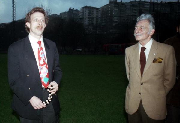 1993-94 sezonuna kt balayan Beikta'ta bakan Sleyman Seba, uzun yllar beraber alt teknik direktr Gordon Milne ile yollarn ayrdktan sonra Daum'u takmn bana getirdi. Daum ynetiminde Beikta, 1994-95 sezonunda lig ampiyonu oldu.