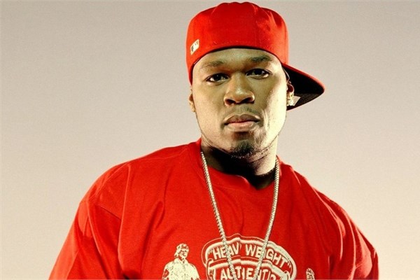 ark szlerinin iddet ierikli olmas ve baz sulardan yarglanm olmas sebebiyle Kanada 50 Cent'in lkeye giriini yasaklad.