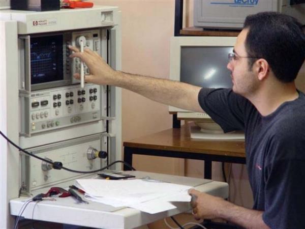 <br>OLAK BURCU </br>  Olak burcu kadn ve erkei yeniliklere ak olan karakteri ile teknoloji alannda baarl bir i grafii izerler. Bilgisayar mhendislii en baarl olduklar meslek dallardr.