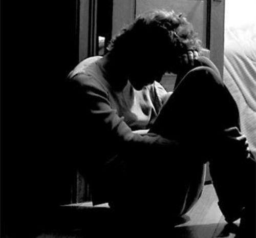 Efendimiz(SAV) buyurdu ki; "Her kim Ayet-el Krsi'yi ve Bakara Sresinin sonunu skntl (kederli) annda okursa ALLAH C.C. ona yardm eder" (Suyuti, Drrl Mensr)