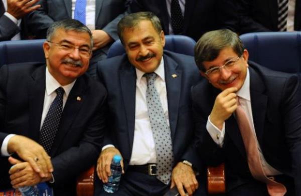 Ankara'daki AK Parti Geniletilmi l Bakanlar toplantsna Bakanlar, milletvekilleri, il bakanlar ve ok sayda partili katld.