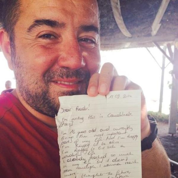 <br>ATA DEMRER </br>  Denizde yzerken bir ie ve iersinde bir mektup, bana denk geldi