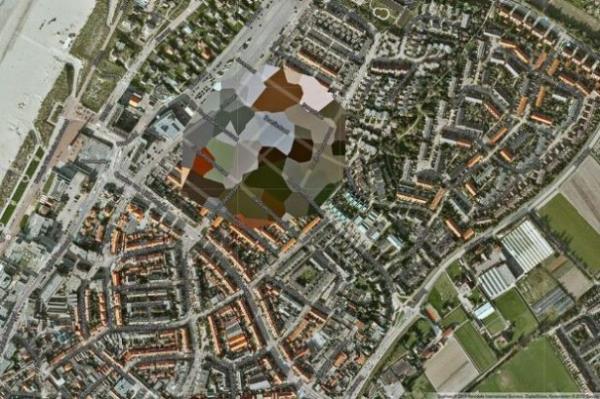 <p><b>NOORDWJK, HOLLANDA</b></p>  nternet arama motoru Google'n yer haritas Hollanda'nn kk bir kasabas olan Noordwijk'de bir mahalleye giremiyor. Bu mahallede Hollanda kraliyet ailesinin yeleri oturuyor. Gvenlik nedeniyle bu blgede Google yer haritas gezintiye izin vermiyor.