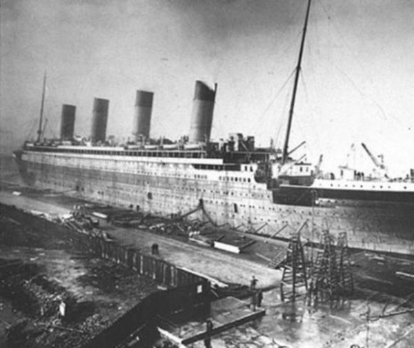 Andrews doal olarak geminin ilk seferine katlmt ve yapt gemiyle beraber okyanusa gmld.