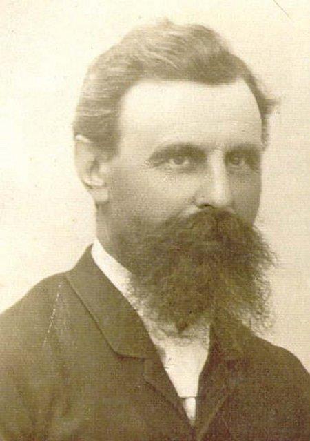 <br><b>Kendi icatlar tarafndan ldrlen 9 mucit</b></br>  1-William Bullock kesintisiz bask yapabilen matbaa makinelerinin mucidiydi.