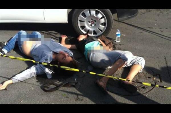 Elinde spatula bulunan saldrgan ile kadnlarn yanndaki kii kavgaya tututu.