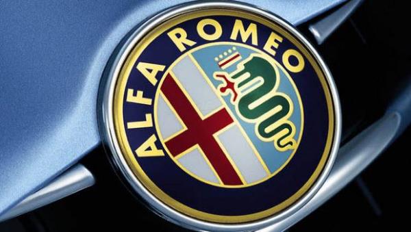 Alfa Romeo amblem tasarm, Italya`nn Milano ehri ile lkenin soylu ailesi Visconti etrafna dnyor. Krmz ha soyluluu, beyaz zemin halk ve kylleri simgeliyor. Ta giymi engerek ylan ise soylu Viscoti Ailesinin armasndan alnd.