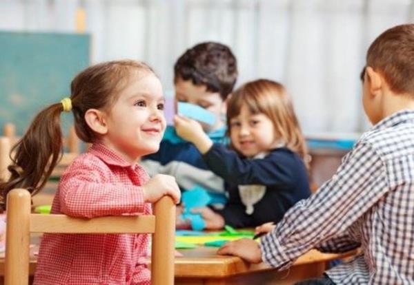 ocuunuzun evresinde yabanc dil konuan bir arkada, oyun grubunda yabanc bir retmeni varsa ok hzl yeni kelimeleri kavradn ararak gzlemleyebilirsiniz.