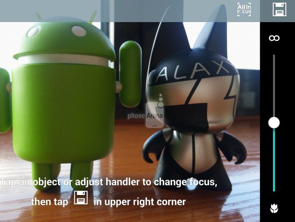 <p><b>Fotoraf ektikten sonra yeniden odaklama</b></p>    LG G3 kamera uygulamas ektikten sonra fotoraf yeniden odaklamanz salar. "Sihirli Odak" modunu an ve daha sonra istediiniz yere kameray yeniden odaklayn.