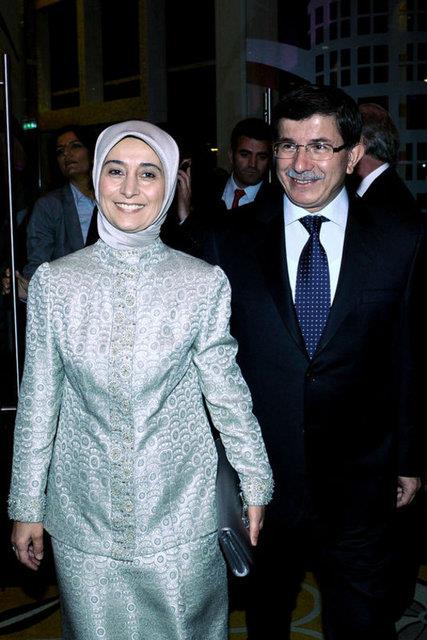 Sare Hanm, ?Yllardr stanbul Bahelievler'de, ayn evde oturuyoruz ama ok az urayabiliyor evine. ocuklar da zaman zaman buna sitem ediyor? diyor.