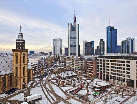 Frankfurt, Almanya, 142.900 milyoner