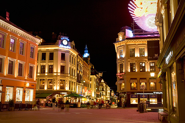 The Economist Intelligence Unit tarafndan dnyann 140 ehrinde yaplan anketlerle dnyann en yaanabilir kentleri seildi. Ankette salk, eitim, istikrar, kltr, altyap ve evre konular baz alnyor ve kentler 100 zerinden puanlamaya tabi tutuluyor.  <p><b> te ilk 10...</b></p>