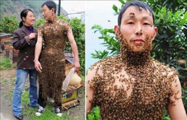 in'de arclk yapan 40 yandaki Wang Dalin, vcudunda 50.000 ar ile dolayor.