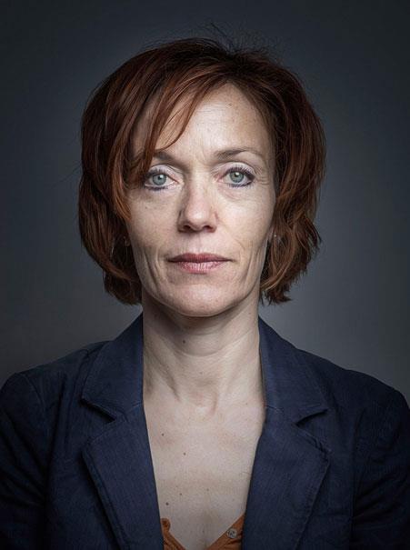 Sahiplerinin kyafetlerini giyin