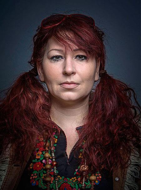 Sahiplerinin kyafetlerini giyin