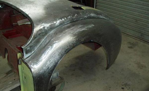 <b>te bu muhteem otomobilin restorasyon yks;</b>