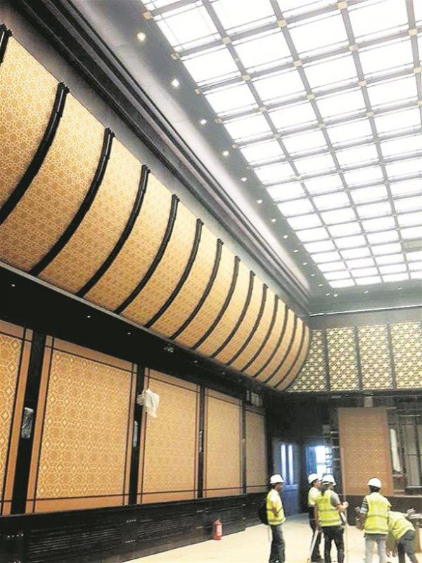 Atatrk Orman iftlii (AO) arazisinde yapm devam eden 'Bakanlk Saray'nn yzde 90'lk ksm tamamland. Eyll ay sonunda bitmesi planlanan kampsn yapm, Kalknma Bakanl btesinde yer alan Yatrmlar Hzlandrma denei'nden karland.  bloktan oluacak olan yerleke yaklak 150 bin metrekarelik alana yaylacak. Yerlekede bir helikopter pisti de yer alacak.