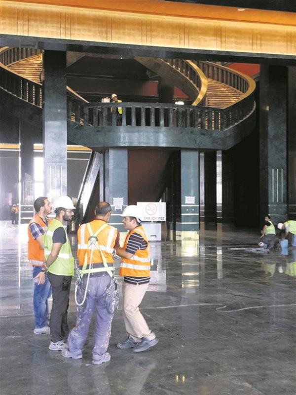 Yaklak 700 milyon lira harcanan binada artk son rtular yaplyor.