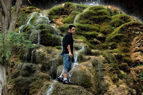 ran, uluslararas arena da yasaklarn lkesi olarak anldndan, tarihi ve turistik alanlar glgede kalyor.