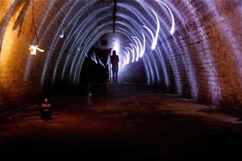 Macerac ehir kaifleri imdi de ilgin bir konuyu aratrdlar. Dnya genelinde bulunan yeralt tnellerini gn yzne kardlar. lgintir ki, yllara meydan okuyan bu tnellerin de byk bir ksm Londra'da yer alyor.