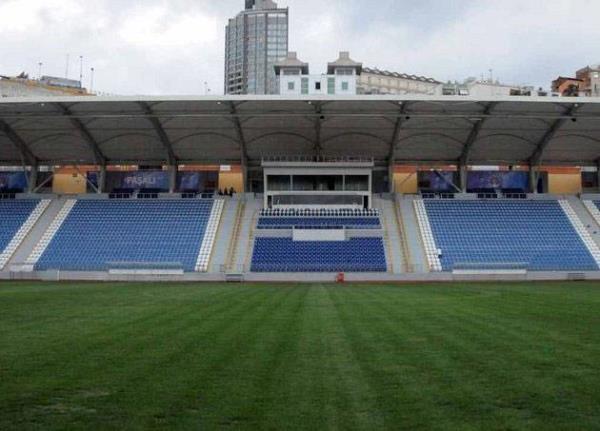 Seyircisiz oynama cezasnn infaz ile ilgili maddede yaplan deiiklik neticesinde, evsahibi kulbn tm tribnlerinin kapatld veya seyircisiz oynanan msabakalarda, kulplerinin cezal olmamas ve bu cezalarn infaznn mmkn olmas artyla stadyum oturma kapasitesinin en fazla yzde 5'i orannda misafir takm taraftar stadyuma girebilecek. Bu durumda, elektronik bilet uygulamas gerekletirilen msabakalarda ceza alndktan sonra alnan kartlar hari olmak zere sadece misafir takm kartlarna bilet sat yaplacak. Elektronik bilet uygulamasnn olmad msabakalarda ise biletler evsahibi kulp tarafndan en ge msabakann balamasna 48 saat kala misafir kulbe teslim edilecek ve satlar misafir kulp tarafndan yaplacak.