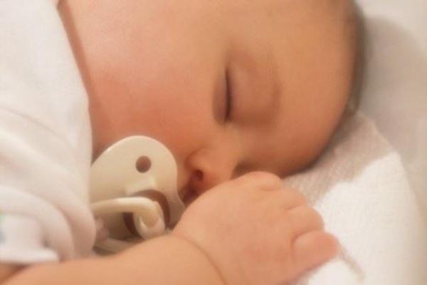 2-3 yandaki ocuklar gn boyunca yaklak olarak 12-14 saat uykuya ihtiya duyar.