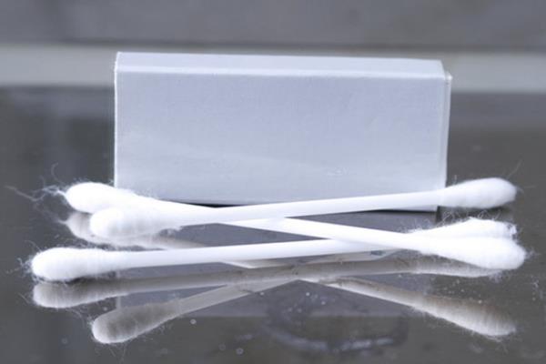 Amalar, kulaklarna rahatszlk veren o kirden kurtulmak olduundan, kulak ubuunun olas tehlikelerini de ounlukla bilmediklerinden fayda salamak yerine zarar greceklerinden bihaberdirler.