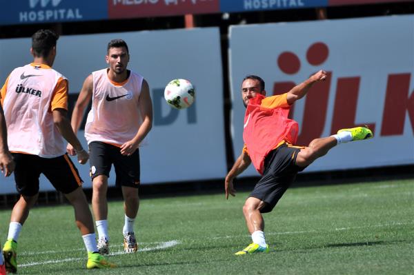 Galatasaray bu gruptan kar ama iyi bir forvet lazm