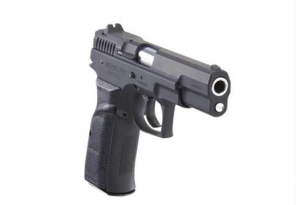 Namlu uzunluu 116 milimetre, toplam uzunluu ise 204 milimetre olan silahn, bo arjrl arl 1 kilogram civarnda.