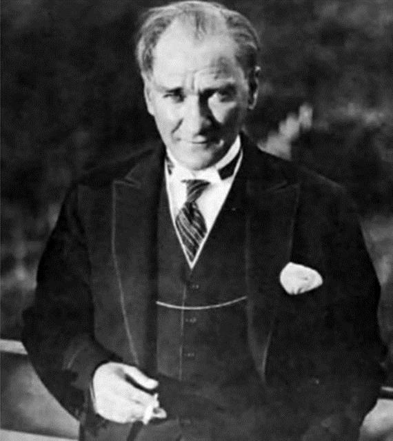 ZEYNEP MANSUR  <br>30 Agustos Zafer Bayramimiz Kutlu Olsun... Atamizi ve silah arkadaslarini saygiyla aniyorum</br>