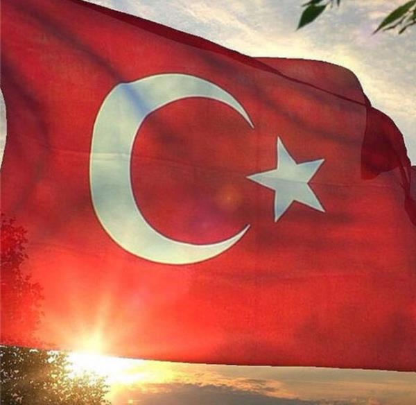 BURCU ESMERSOY  <br>gunaydin zafer bayramimiz kutlu olsun</br>