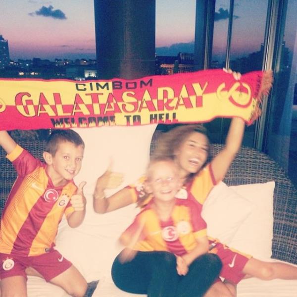 YOLANTHE CABAU   Cimbom Galatasaray