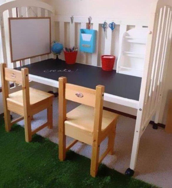 Byyen ocuklarn beiinden kullanl bir masa...