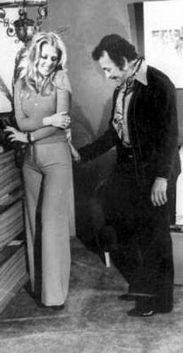 Hale Soygazi - Sadri Alk