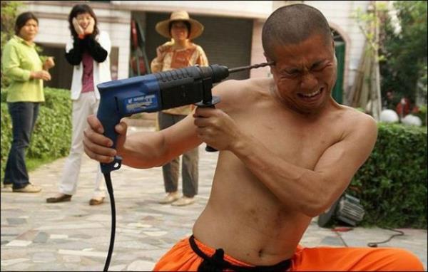 S1: 7 numaral masann siparii gitti mi, smail?  <br>S2: O deilde, sen hi ak oldun mu be Mahmut Abi?</br>