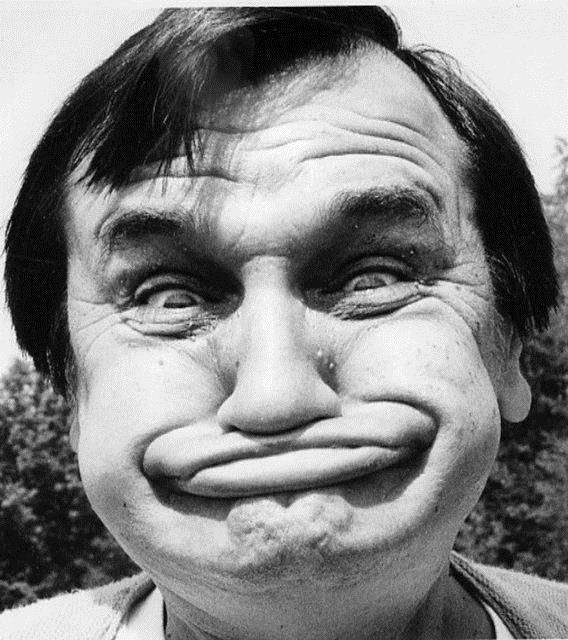 S1: Beni seviyor musun Faruk?  <br>S2: Buda soru mu Alev?</br>