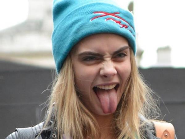 S1: Benden sonra mutlu olabildin mi?   <br>S2: Oldum dersem zlr msn?</br>