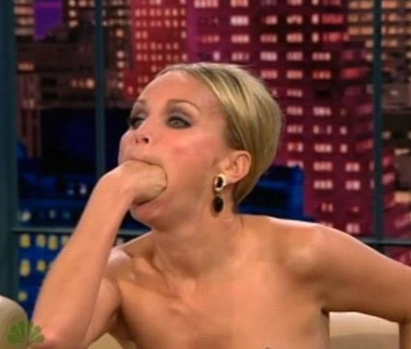 S1: Afedersiniz, burdan kprye nasl klr acaba?  <br>S2: Siz ne taraftan geliyonuz?</br>