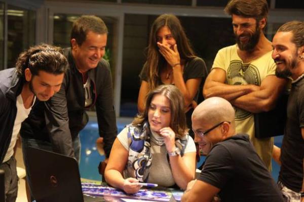 Bu yl dl olarak nller takmn Brezilya?da Alex?in evine gtren Ilcal...