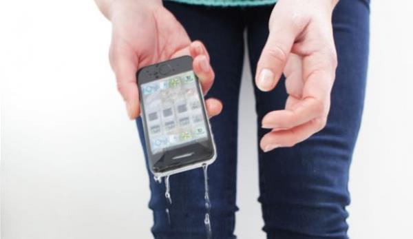 <p><b>Telefonu en ince paralarna kadar ayrn</b></p>  Biraz nce kullandnz havlu zerinde, telefonun batarya, hafza kart, sim kart ve bunun gibi ayrlabilecek tm paralarn karn.