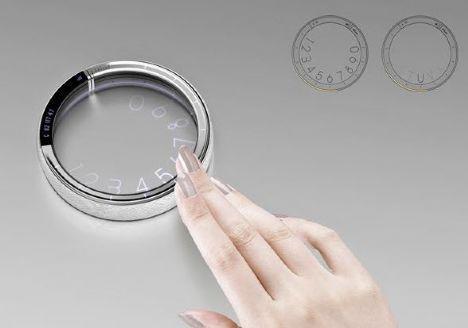 <p><b>Bilezik cep</b></p>  Jung Dae Hoon taraf�ndan geli�tirilen bu telefonun dikkat �eken �zelli�i bile�e tak�l�yor olmas�. Bunun d���nda telefonla g�r��me yap�lmak istendi�inde telefondan d��ar�ya yans�yan lazerle butonlara t�klayabilir, saati gene yans�ma yoluyla g�rebilirsiniz.