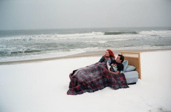 Jim Carrey ve Kate Winslet'n oynad 'Eternal Sunshine of the Spotless Mind' (Sil Batan) filmi gerek oluyor!