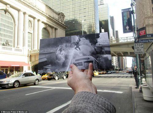 Film sahnelerinin ekildii yerlerin fotoraflaryla ikonik film sahneleri oluturuldu. Unutulmaz film sahnelerinin karelerini gnmz mekanlaryla bulutu.