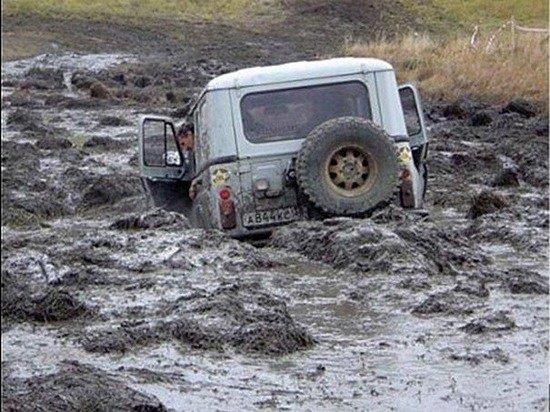 Yakutsk'a ulamak isteyenler amura saplanma riskini de gze almak zorundalar.