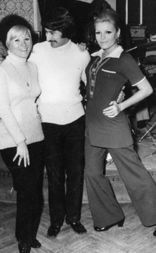 Gnl Yazar ve Durul Gence tamam da, Ajda Pekkan'n yerekimine kar koyan o duruu!